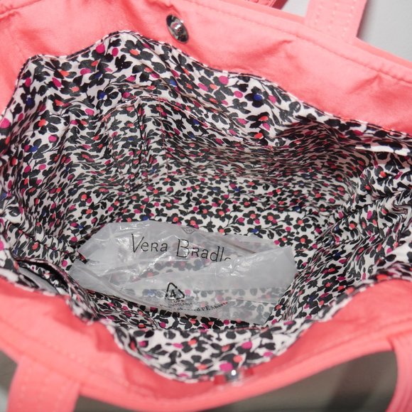 Vera Bradley Iconic Hipster Hobo Tote Shoulder Bag Coral Reef Quilted Large NWT - Picture 9 of 13